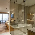 Zauchenseehof 4*