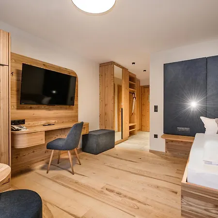 Zauchenseehof Hotel 4*