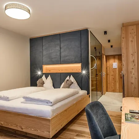 Zauchenseehof 4*