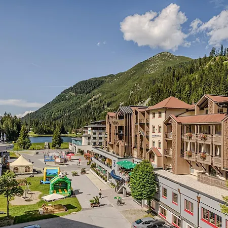 Zauchenseehof 4*