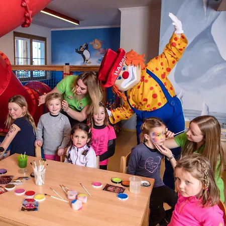 Zauchenseehof Hotel 4*